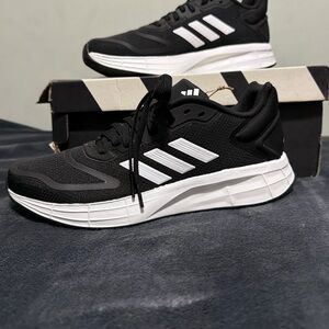 Adidas Duramo 10 size 9